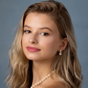 Meet your Posher, Abigail